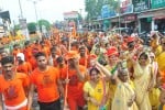बुंदेलखंड कांवड़ यात्रा समिति द्वारा निकाली गई कांवड़ यात्रा में औरछा से जल भर कर सिद्देश्वर मं?