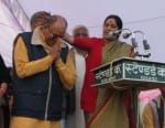 तिलक इंटर कालेज में 2012 के विधानसभा चुनाव में सभा को सम्बोधित करती पूर्व विदेश मंत्री सुषमा स्वराज