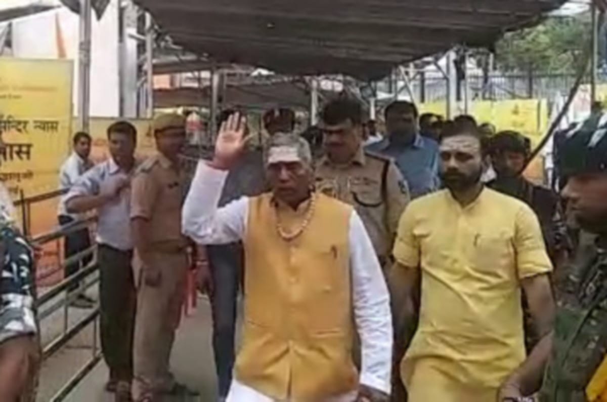 buhar givernor fagu chauhan statement on revoke artical 370 said on modi can do it varanasi