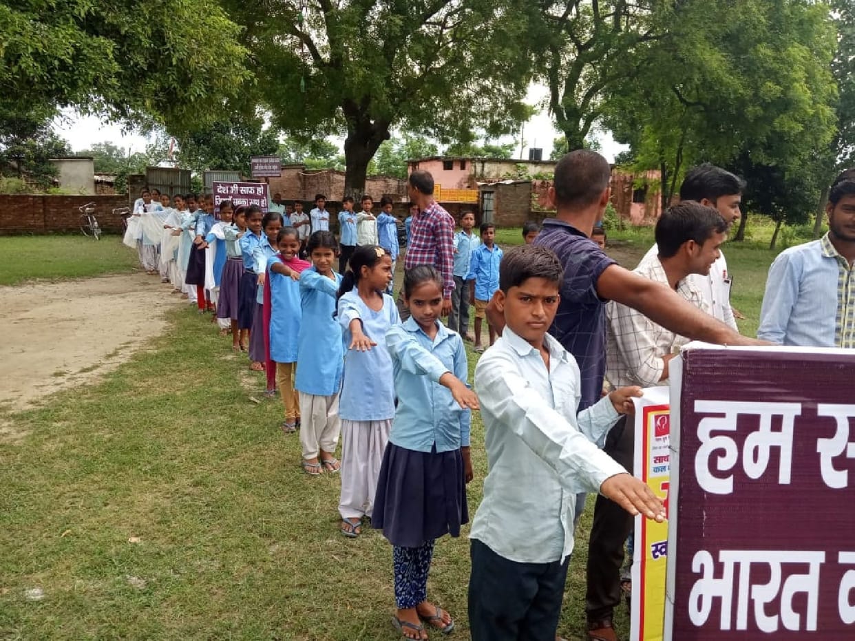 Students and teachers pledged for cleanliness