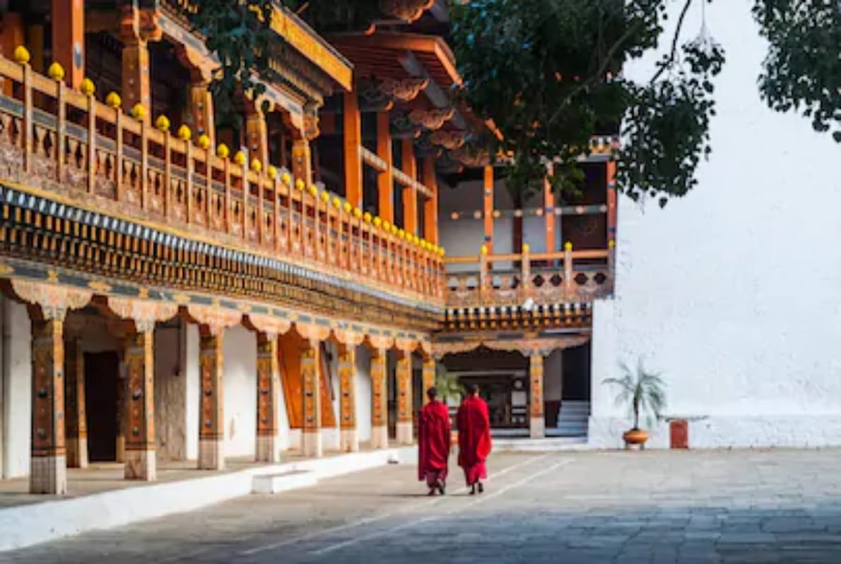 want to travel serene place of India must visit thiksey monastery
