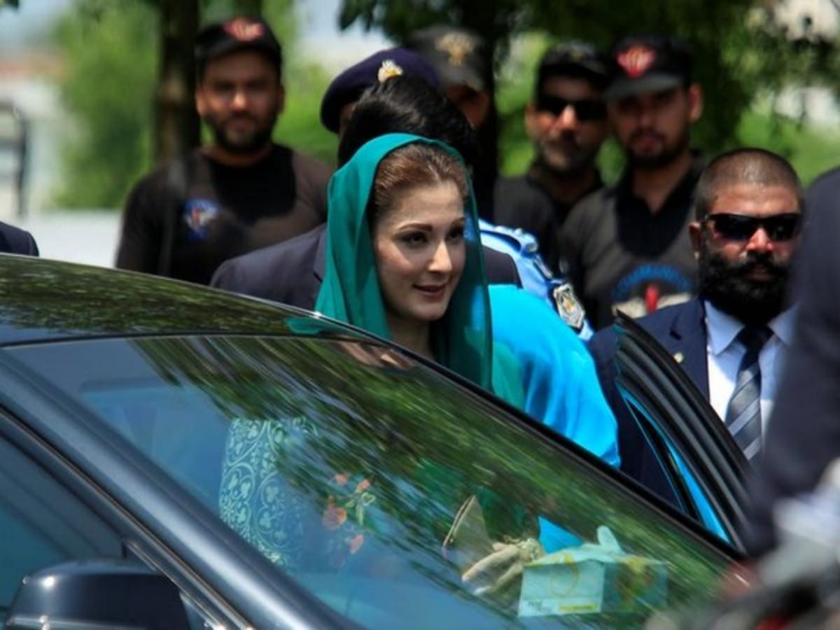Maryam Nawaz Daughter of Nawaz Sharif is arrested by NAB in Pakistan