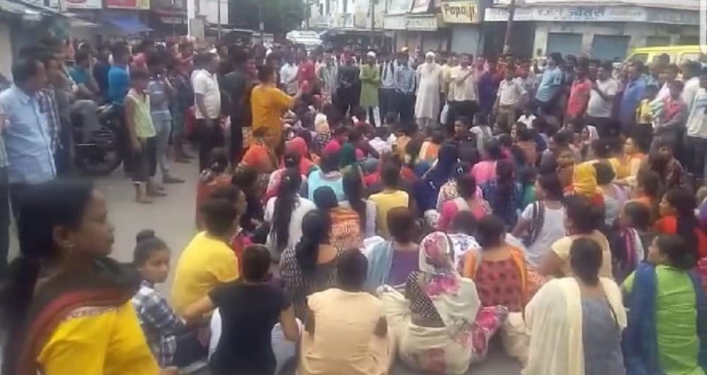 ten year of Girl brutally murder after sexual assault in kotdwar uttarakhand public protest