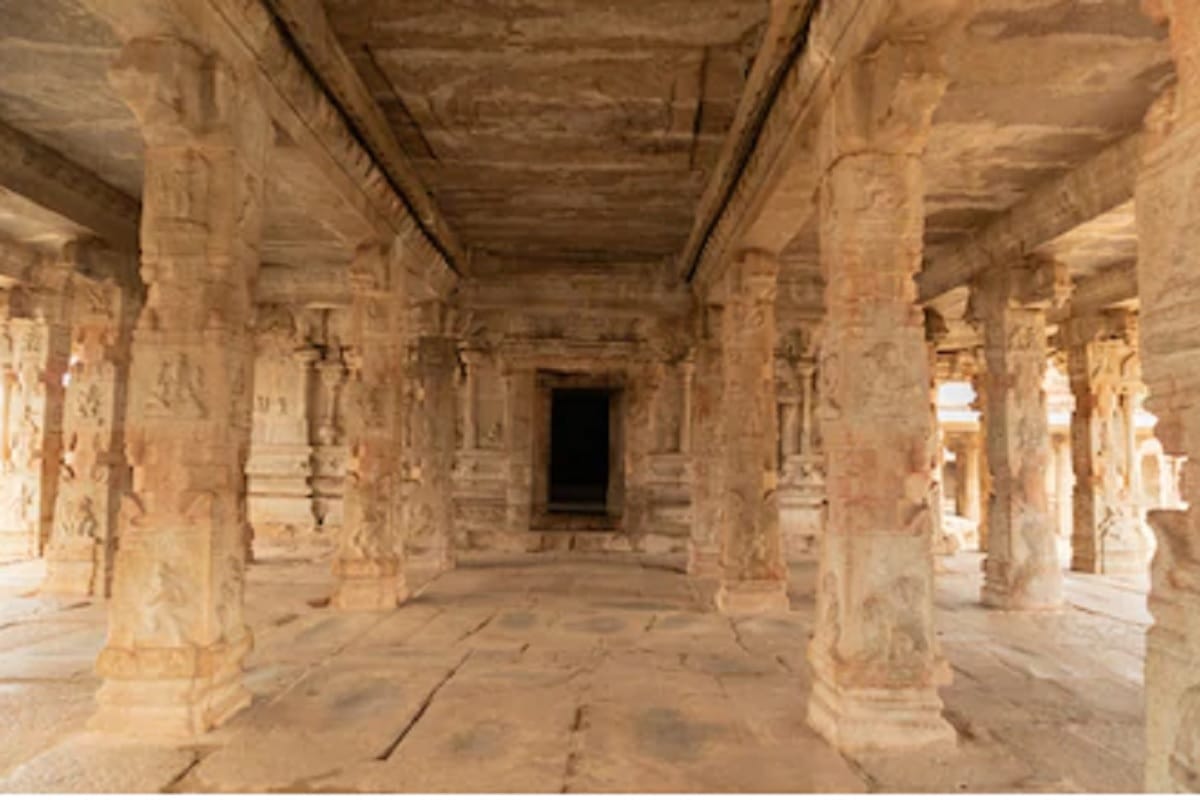 amazing fact about mysterious kaman and chaurasi khamba in bharatpur rajasthan