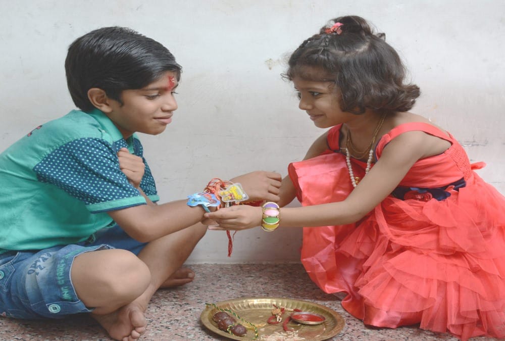 Raksha Bandhan 2020: Rare Coincidence after 30 years, Know Bhadra and Shubh Muhurat for Rakhi