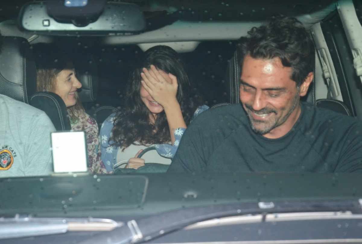 Arjun Rampal girlfriend Gabriella Demetriades attend Ganpati Celebrations at Mehr Jesia house