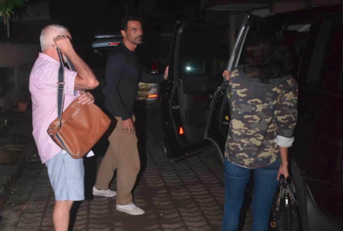 arjun rampal spotted with girlfriend gabriella demetriades parents