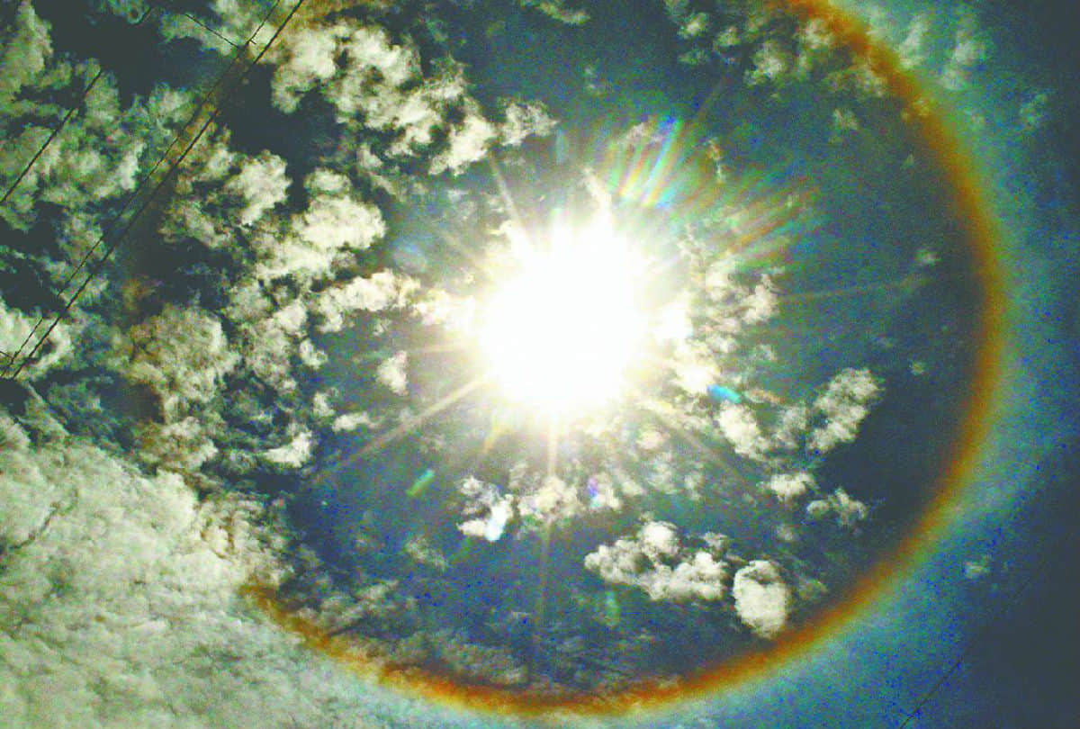first seen picture of the sun the surface is Looks like a beehive