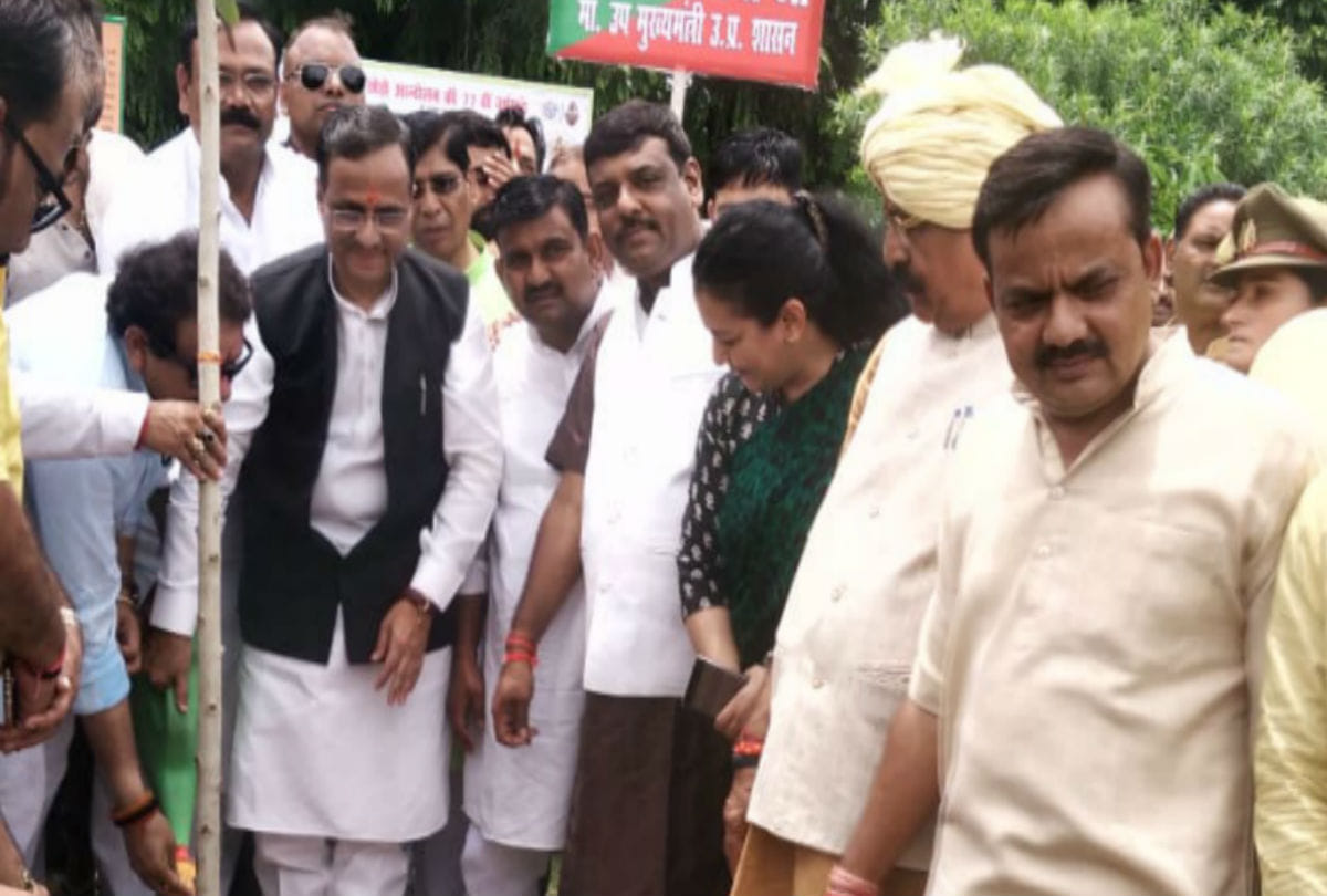 up deputy cm dinesh sharma slams Pakistan pm imran khan