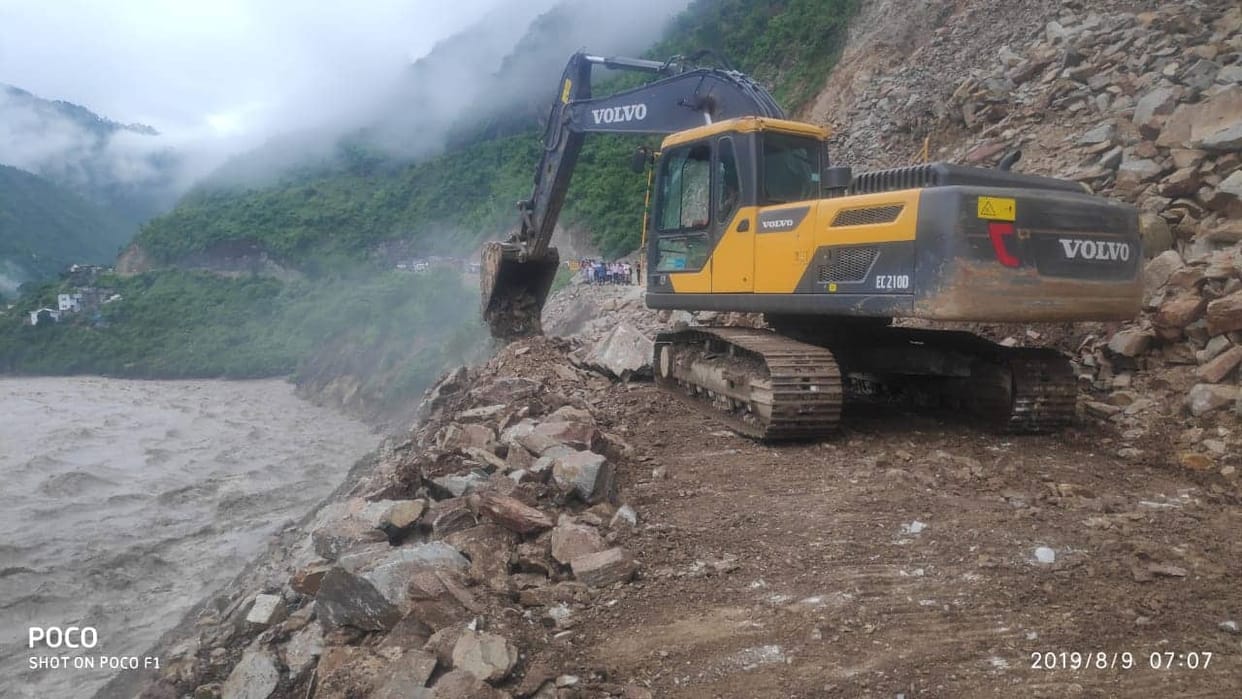 uttarakhand rivers water level increased debris on kedarnath badrinath yamunotri highway