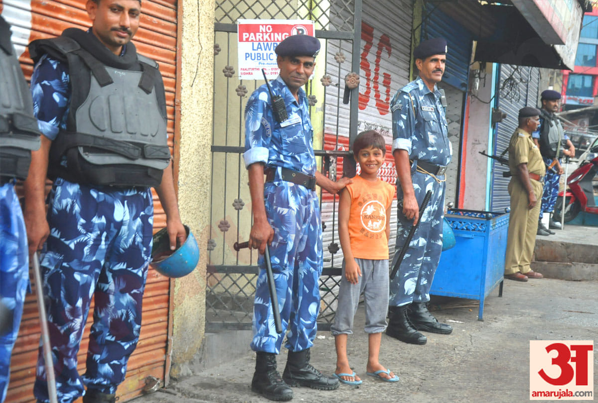 article 370 revoked, photos of jammu kashmir, srinagar valley, section 144 revoked from jammu
