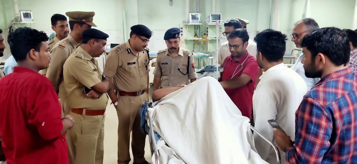 twor constable injured in road accident