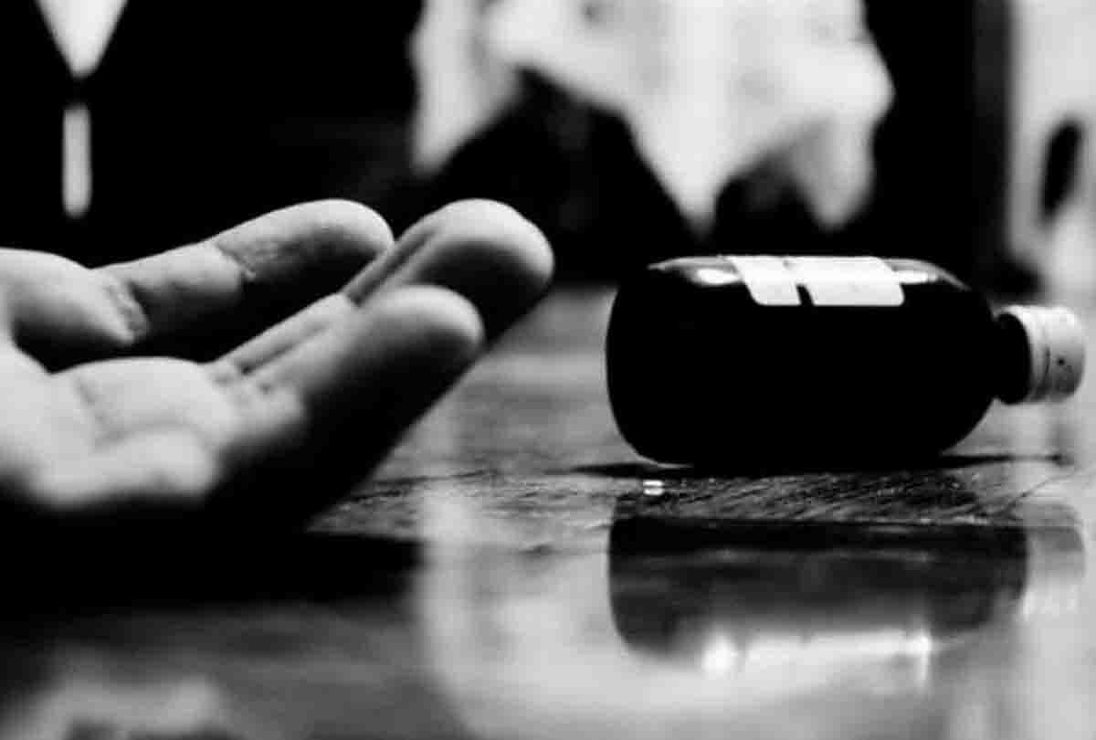 class 8th boy eat poison because of teacher