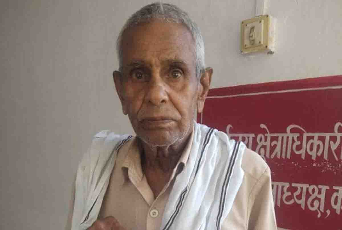 After mother's death, daughter's expels father