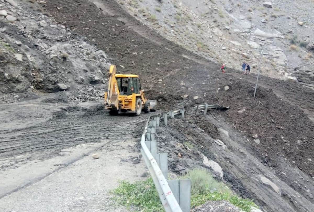 Kullu Himachal Pradesh Cloudburst In Katagla Village Manikaran Valley