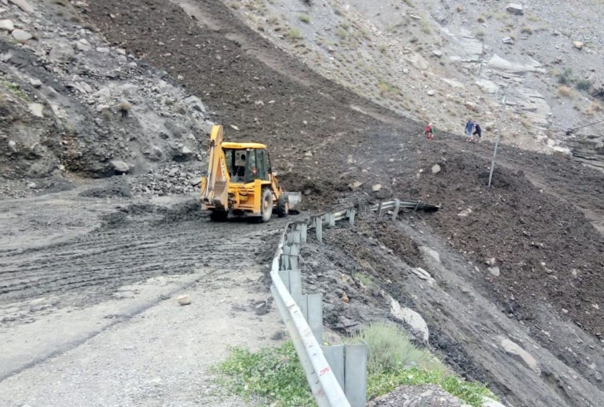 Kullu Himachal Pradesh Cloudburst In Katagla Village Manikaran Valley