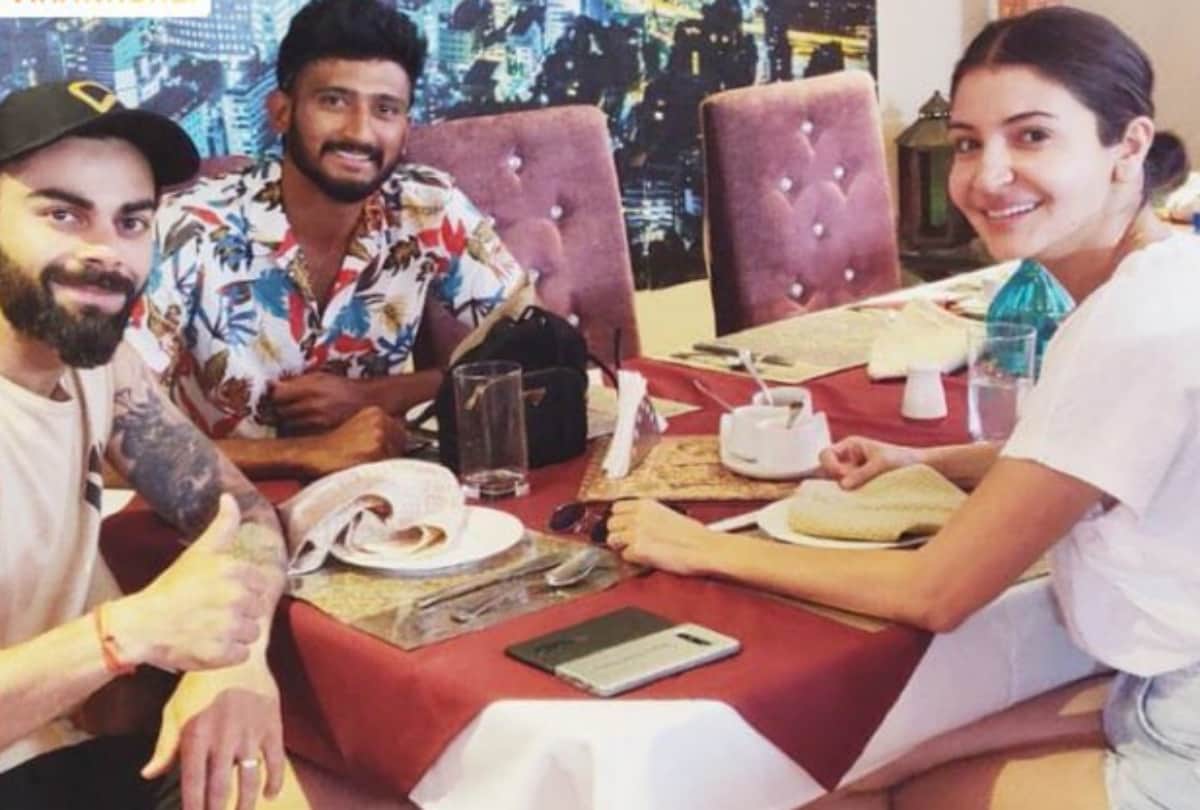 anushka sharma and virat kohli lunch date at indian restaurant