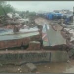 दीवार गिरने के बाद की तस्वीर