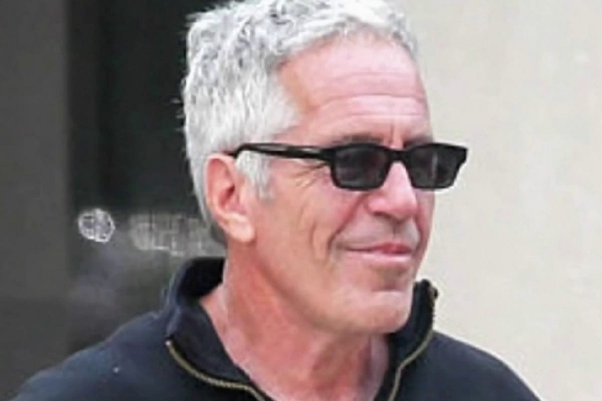 Sex racket accused US billionaire Jeffrey Epstein commits suicide in jail