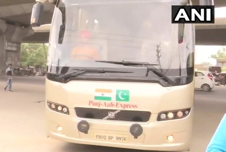 370 revoked, The Amritsar-Lahore bus that left for Pakistan without any passenger returned empty