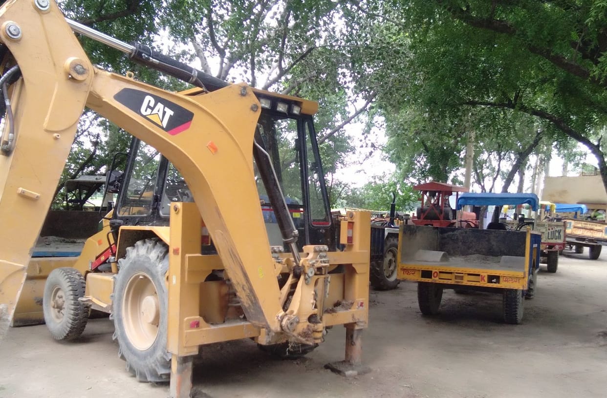 Four tractors and one JCB seize in illegal mining