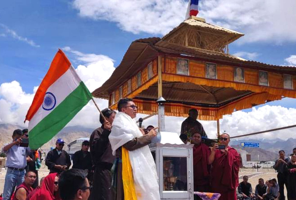 MP Jamyang Tsering Namgyal Welcomed Warmly In Ladakh After he Gets Union Territory Status