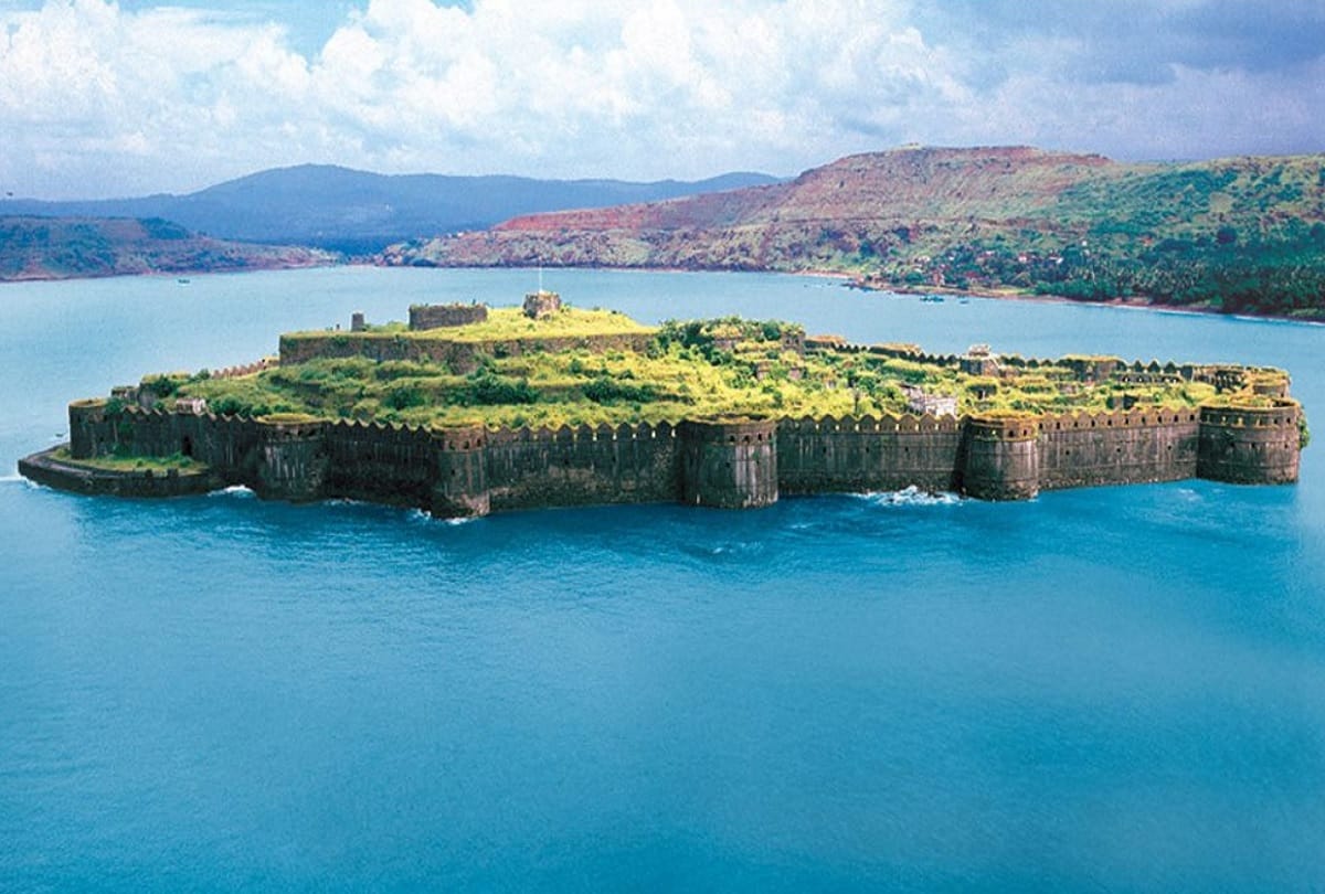 Mysterious Fort in India Murud Janjira Fort Mystery Mysterious fresh water lake