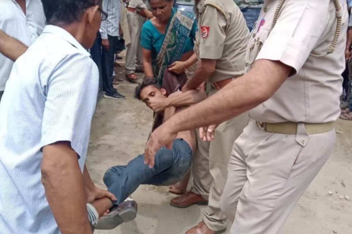 man ate poison in women police station in Muzaffarnagar