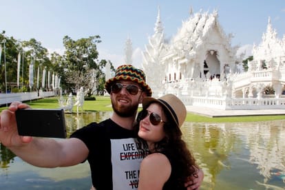 people who post photos with partner is satisfied