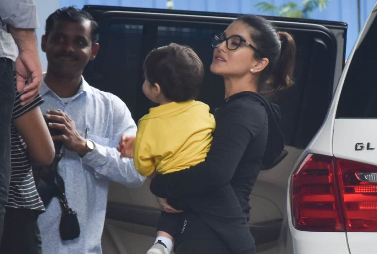 sunny leone with son when he crying see pictures