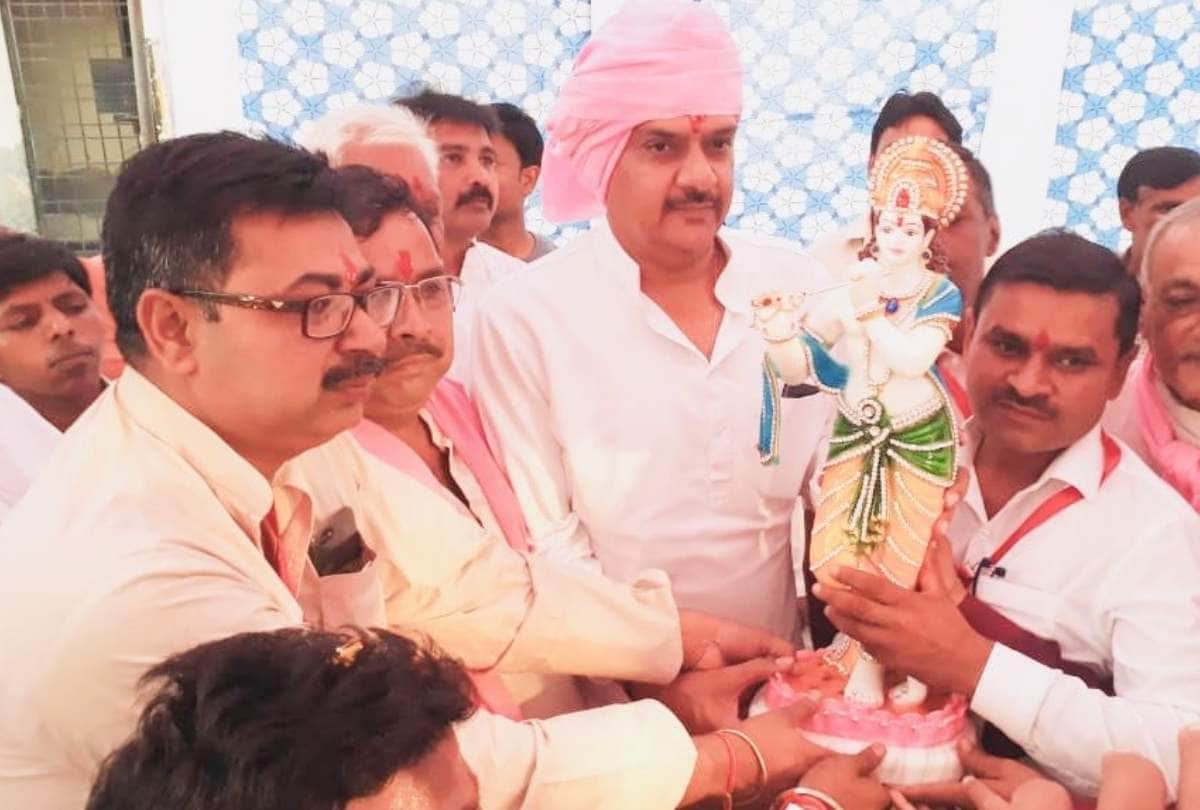 ex sp rajya sabha mla surendra nagar joins bjp read his full political career