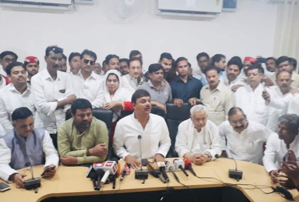 ex sp rajya sabha mla surendra nagar joins bjp read his full political career