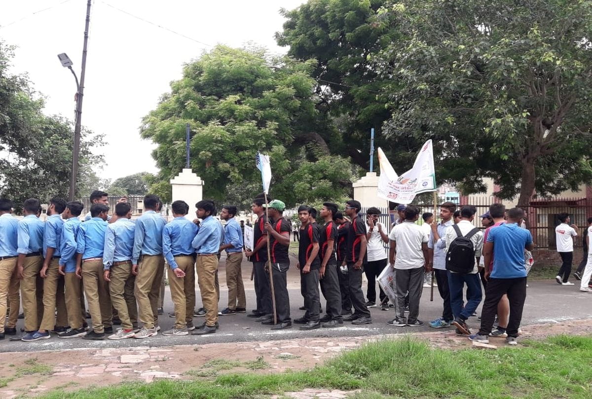 Amar Ujala Campaign Maa Tujhe Pranam Walk For Unity Today