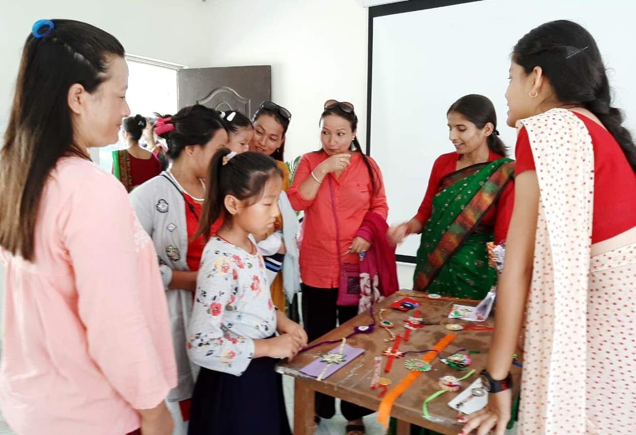Students made greeting and ashes from West Material