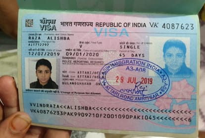 Mother-daughters stuck in India due to the shutdown of Delhi-Lahore bus service