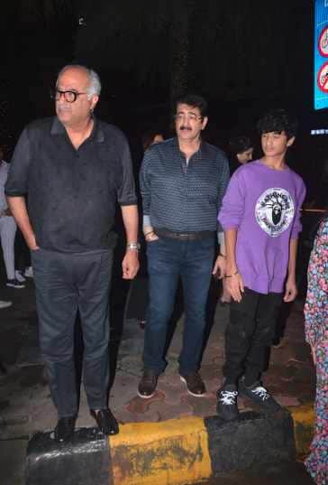 khushi kapoor and boney kapoor reached at reena marwah birthday party