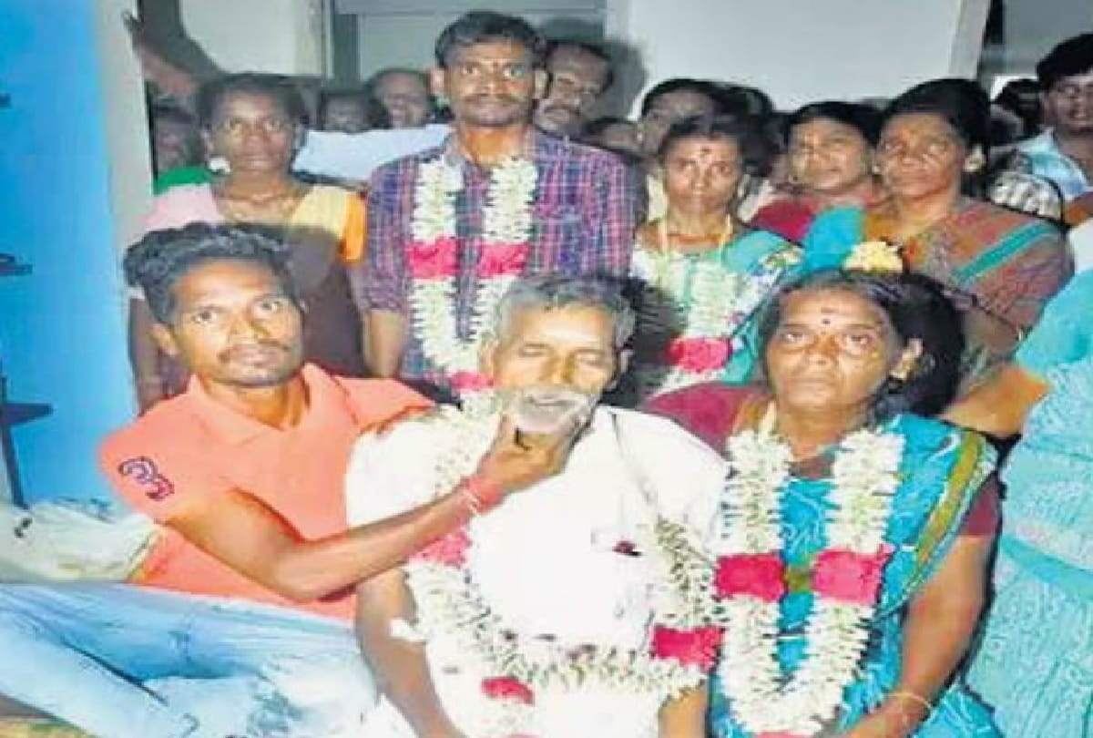 son did marriage in front of father dead body
