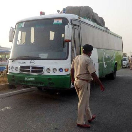 indo pak bus