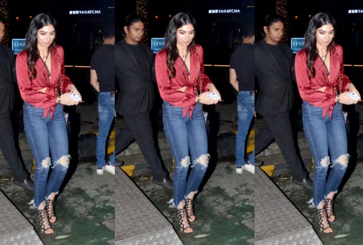 Sridevi Younger Daughter Khushi Kapoor trolled for her jeans