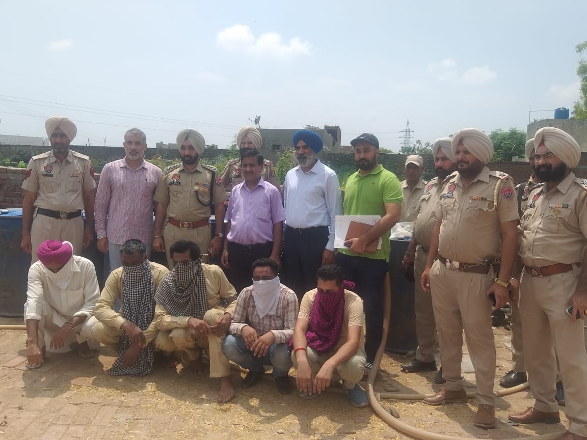 eight arrest in patiala in case of fake wine making