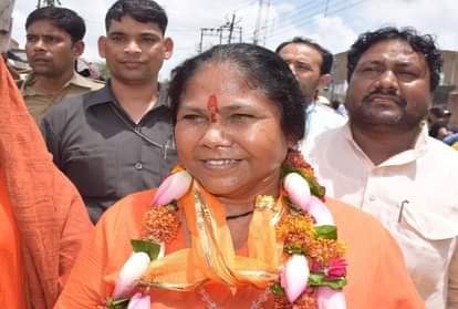 केंद्रीय राज्य मंत्री साध्वी निरंजन ज्योति