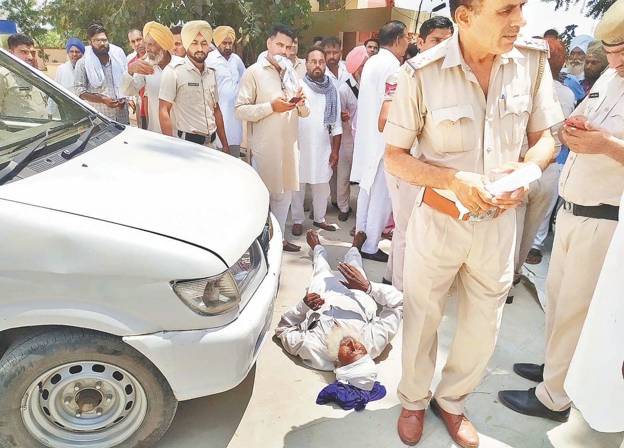 protest in police station