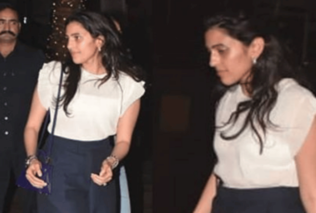 mukesh ambani daughter in law shloka mehta spotted in mumbai