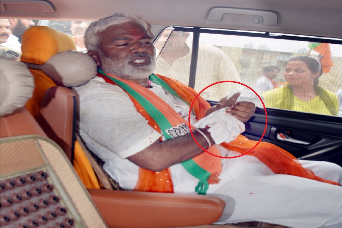 BJP State President swatantra dev singh injured in a program in Muzaffarnagar