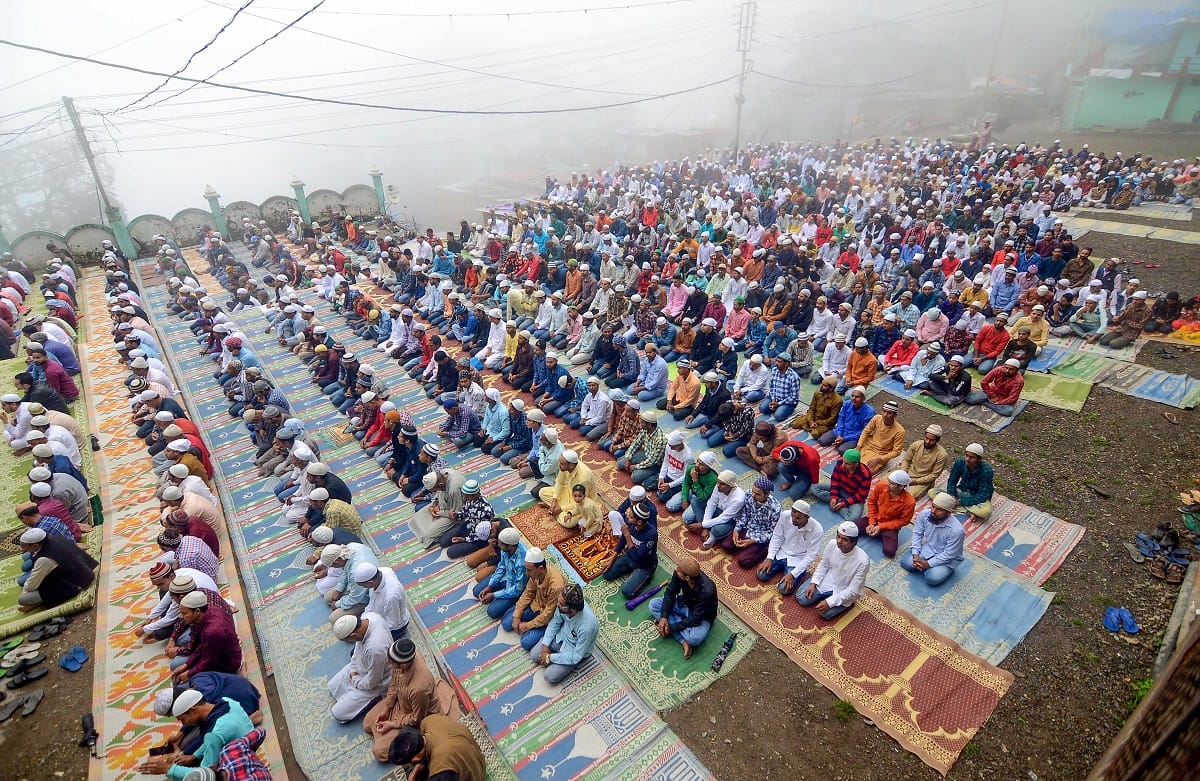 After scrapped the Article 370 Kashmiri Peacefully celebrated the eid al adha