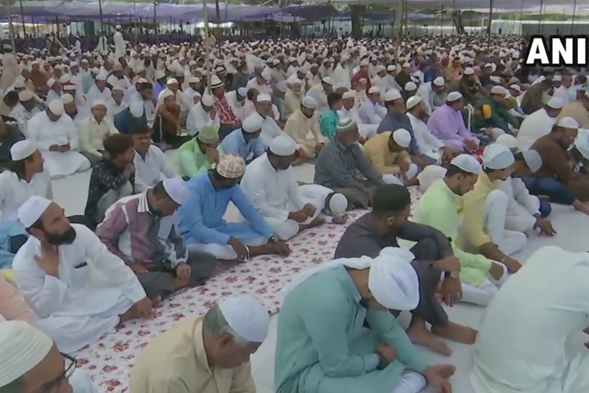 Eid Ul-adha: President, PM Modi, Rajnath Singh, Venkaiah naidu Congress extend greetings to nation