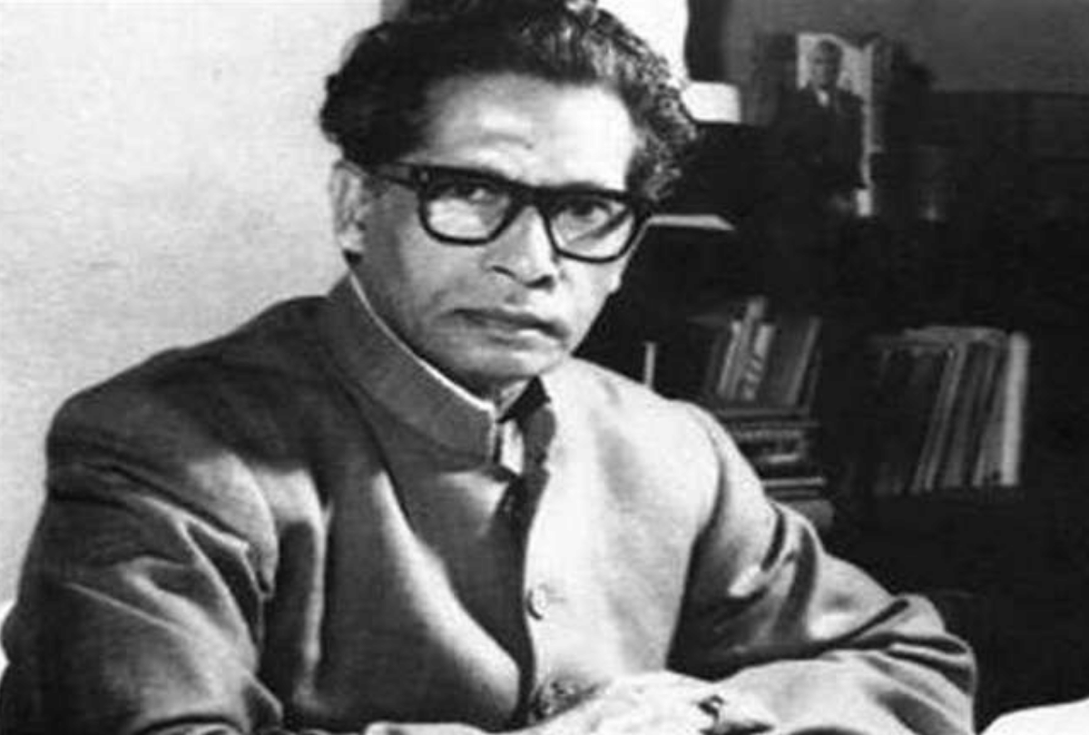 Amitabh Bachchan shared emotional post for father Dr Harivansh Rai Bachchan in his birthday