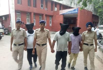 Arrested three with one crore old rupees currency including accused of HSSC paper leak