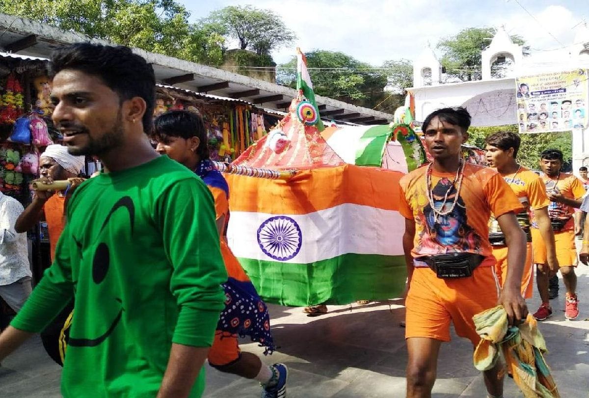 devotees gathered in bateshwar on last somvar of sawan 2019