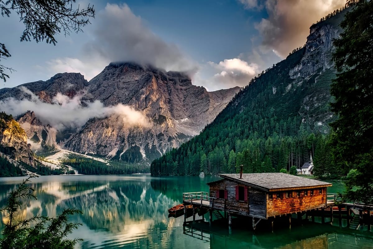 plan a visit to magical lakes of India which cures diseases
